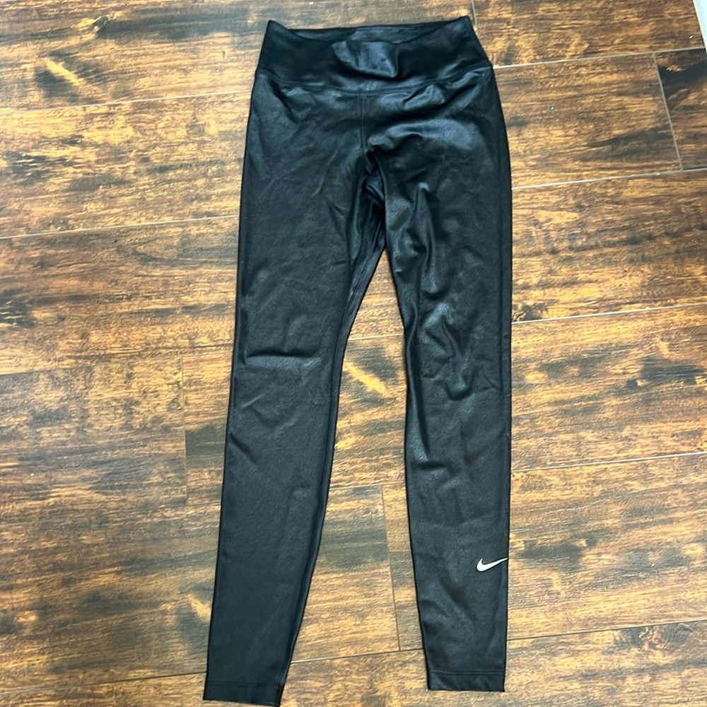 Nike Leggings size small